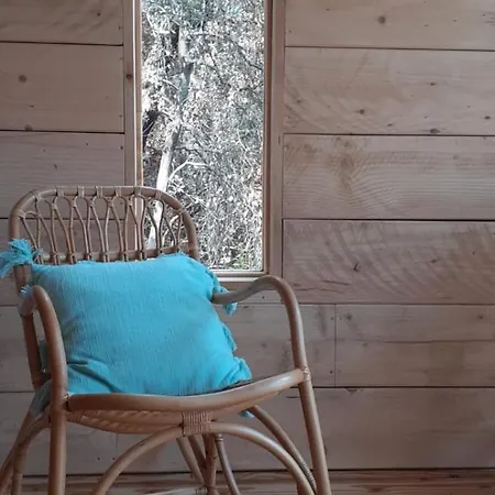 بيت خشبي Les De Lutina *