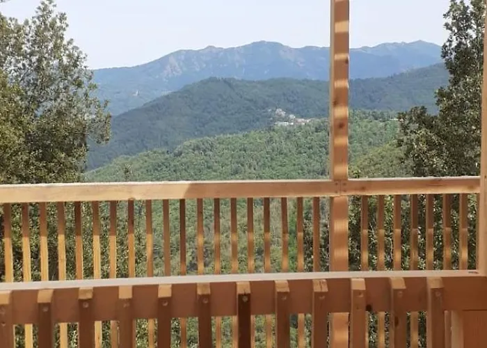 Les De Lutina 山林小屋