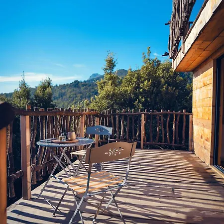 Domek letniskowy Les De Lutina