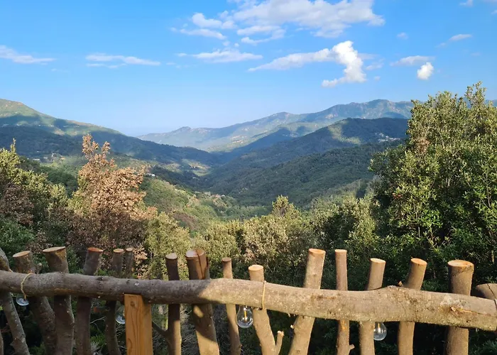 Les De Lutina Poggio-Marinaccio